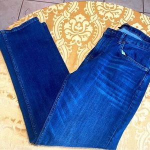 Perfect wash, athletic fit jean